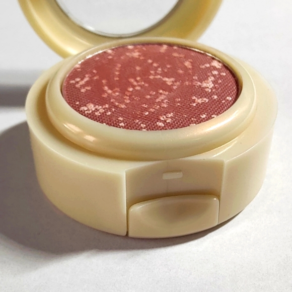 Avon Color Confetti Eyeshadow - Mixed Mauves 0.05oz - Picture 5 of 5